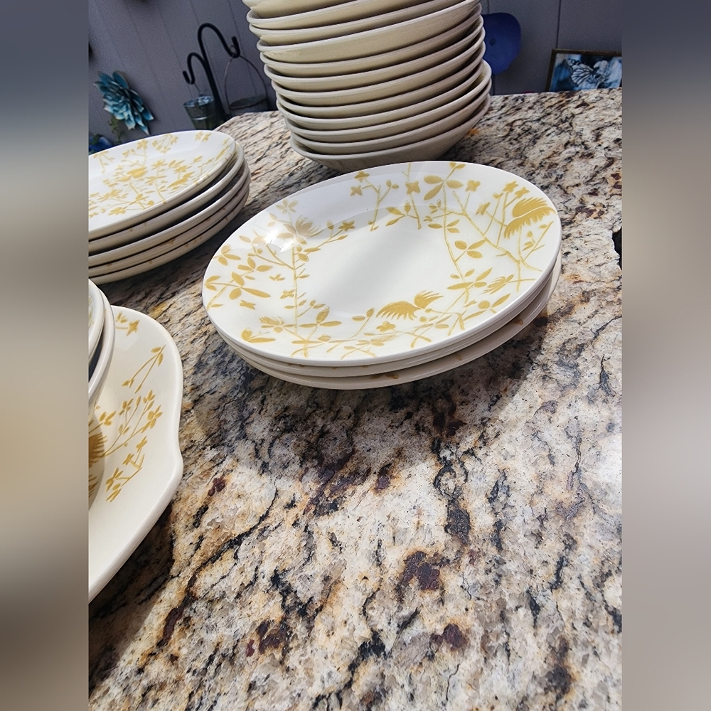 Sheffield Ironstone 1970s Golden Meadows Dinnerware Set - Picture 8 of 12